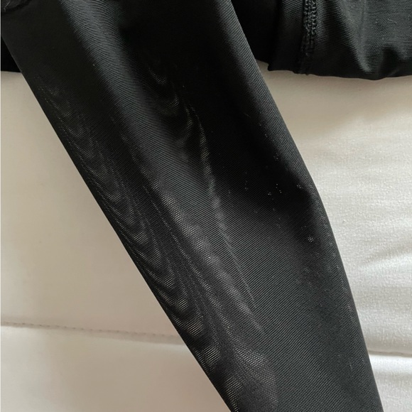 Old navy leggings - Picture 3 of 4